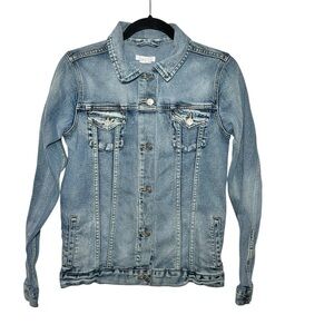 Ingrid & Isabel Mama Jean Jacket Size Small  Layering, Statement Piece Lightwash